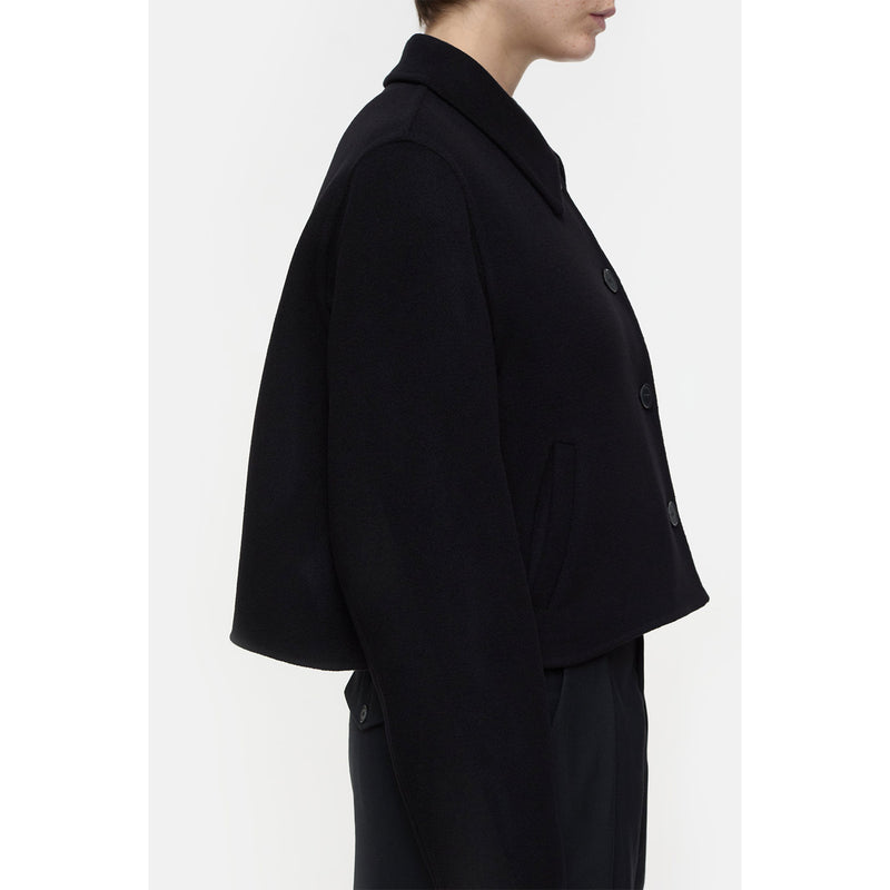 Cropped jacket black