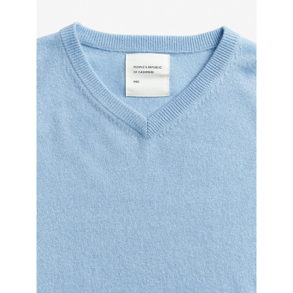 Women's fitted 90's v-neck light blue